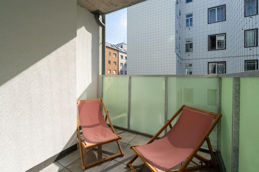 Sunny 1Br Home With Balcony By Hm Vienna Esterno foto